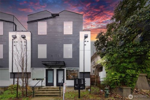 a-5240 Brooklyn Ave Ne, Seattle, WA, 98105-3516 | Card Image