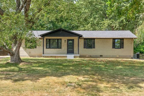 511 Ruby Dr, Clarksville, TN, 37040-5925 | Card Image