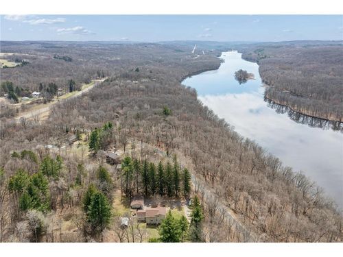 1636 River Rd, SAINT CROIX FALLS, WI, 54024-8209 | Card Image