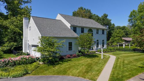 5 Mystic Ln, Saratoga Springs, NY, 12866-9703 | Card Image