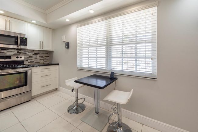 APT-202 - 625 Oaks Dr, Condo with 3 bedrooms, 3 bathrooms and null parking in Pompano Beach FL | Image 10