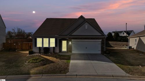 521 Friar Park Ln, Lyman, SC, 29365-1257 | Card Image