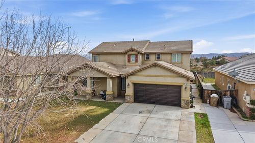 13855 Jackson St, Oak Hills, CA, 92344-7002 | Card Image