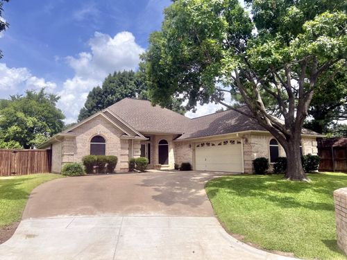 6709 Hickory Place Ct, North Richland Hills, TX, 76182-4350 | Card Image
