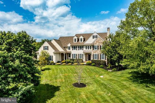 301 Lisa Ln, Kennett Square, PA, 19348-1027 | Card Image