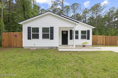 629 Walnut Dr, Jacksonville, NC, 28540-9080 | Card Image