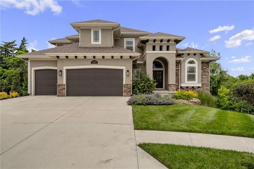 9238 Marion St, Lenexa, KS, 66220-3712 | Card Image