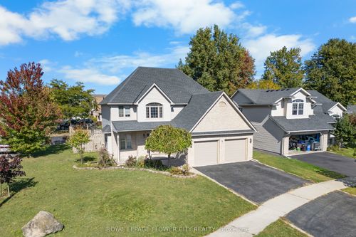 76 Rochelle Cres, Ridgeway, ON, L0S1N0 | Card Image