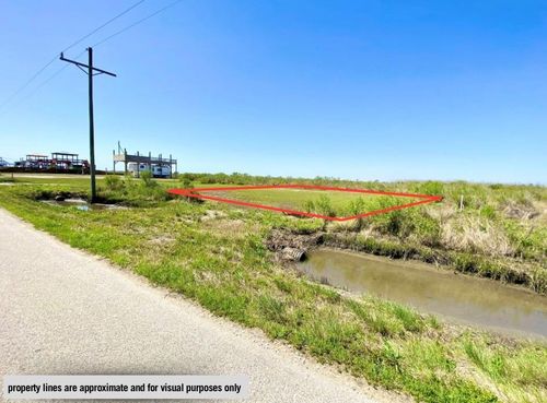 1255 Van Zant, Gilchrist, TX, 77617 | Card Image