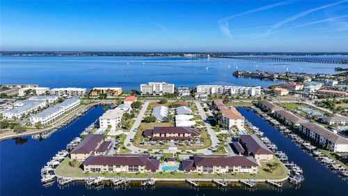 513-240 Lewis Cir, Punta Gorda, FL, 33950-5263 | Card Image