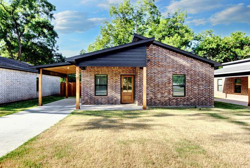 118 E Harrison St, Denison, TX, 75021 | Card Image