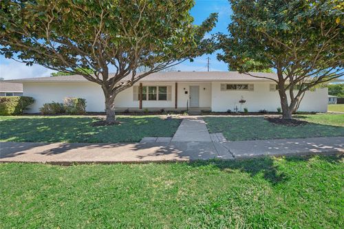 202 Joe White St, Rockwall, TX, 75087-2207 | Card Image