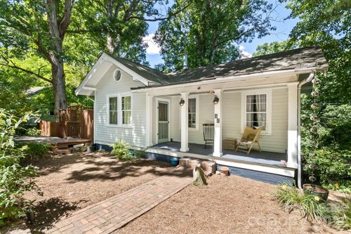 13 Parker Rd, Asheville, NC, 28803-1207 | Card Image