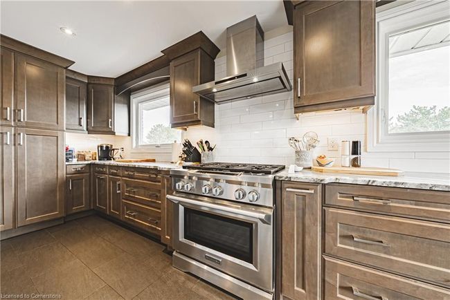 95 Ellington Ave, House other with 5 bedrooms, 3 bathrooms and 5 parking in Stoney Creek ON | Image 12