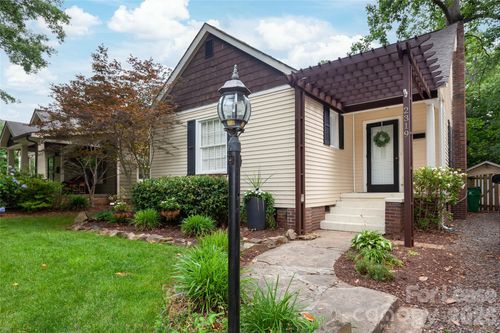 2319 Bay St, Charlotte, NC, 28205-6011 | Card Image