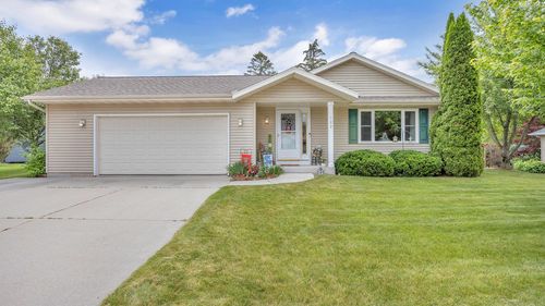 122 Foxglove Lane, Sheboygan Falls, WI, 53085 | Card Image