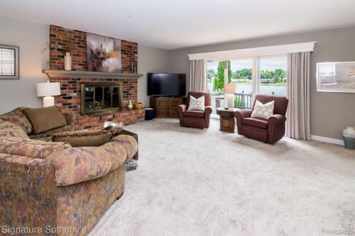 1840 Lyster Ct, Troy, MI, 48085-1417 | Card Image