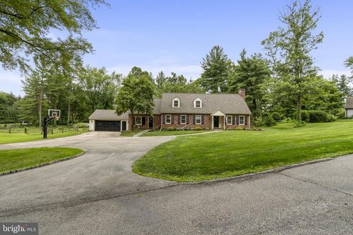 1424 Old Gulph Rd, VILLANOVA, PA, 19085-1921 | Card Image