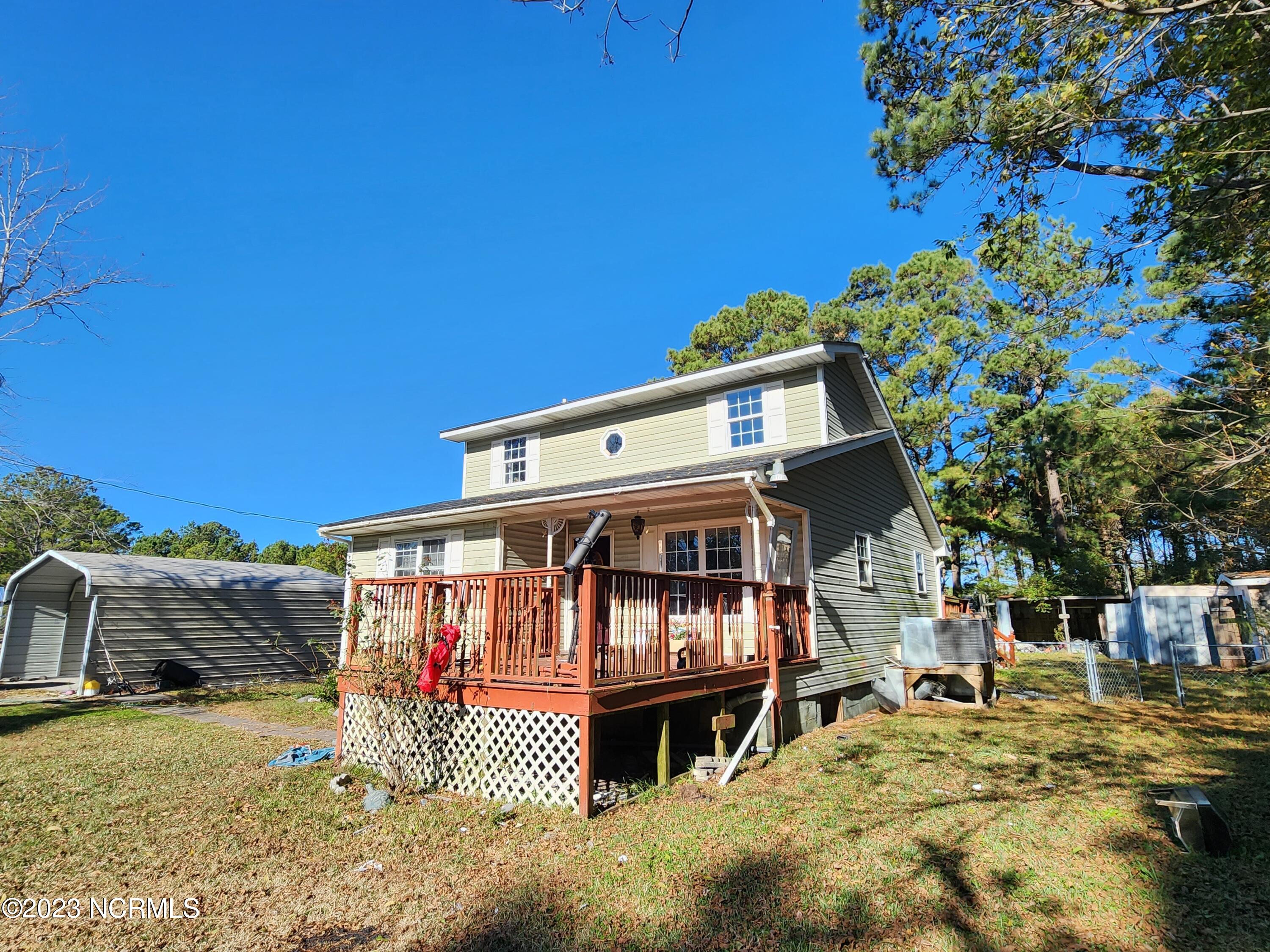 Gillikin Rd, Beaufort, NC 28516