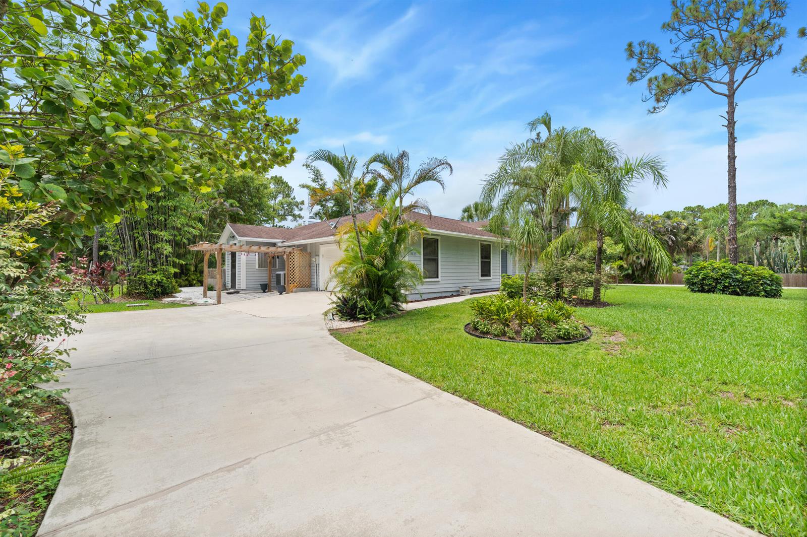Residential Lease in Jupiter 2