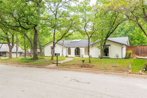 2958 Wentwood Dr, Grapevine, TX, 76051-3847 | Card Image