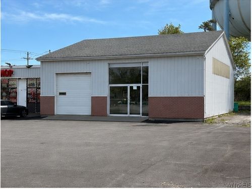 5710 Seneca St, Elma, NY, 14059-9012 | Card Image