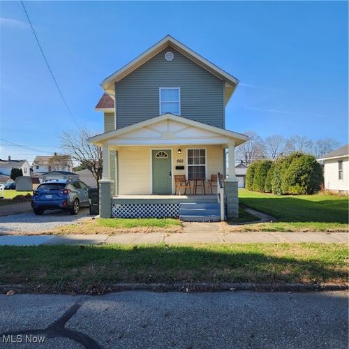 560 Heller Dr, Newcomerstown, OH, 43832-1438 | Card Image