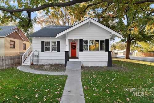 624 6th Ave S, Nampa, ID, 83651-4161 | Card Image