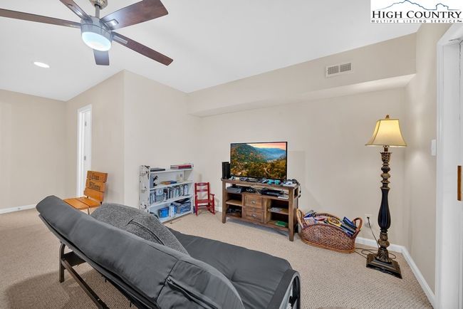 201 - 164 Evergreen Springs Ct, Condo with 2 bedrooms, 3 bathrooms and null parking in Blowing Rock NC | Image 43