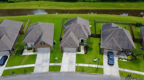 38363 Brown Rd, Prairieville, LA, 70769-3983 | Card Image