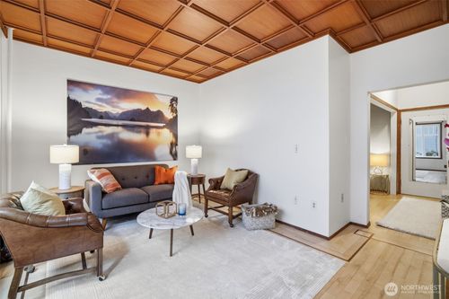 a5-1107 E Denny Way, Seattle, WA, 98122-2406 | Card Image