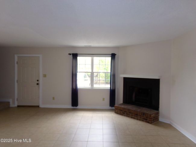 28 Donnell Ave, Townhouse with 3 bedrooms, 3 bathrooms and null parking in Havelock NC | Image 4