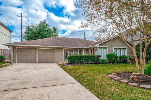 10411 Willowgrove Drive, Houston, TX, 77035 | Card Image