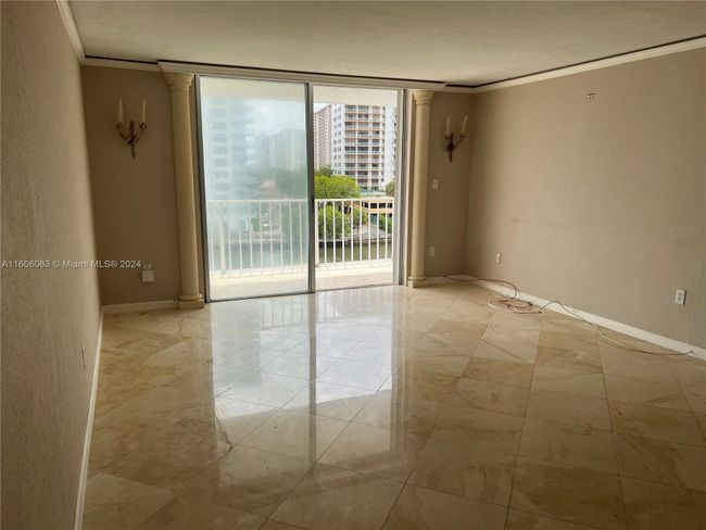 APT-604 - 4000 Ne 170 Th St, Condo with 2 bedrooms, 2 bathrooms and null parking in North Miami Beach FL | Image 10