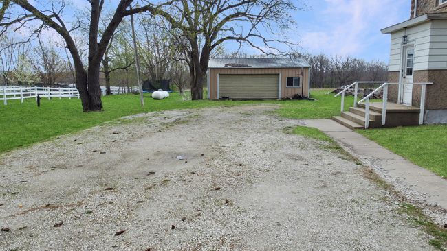15598 3440 East St, House other with 6 bedrooms, 3 bathrooms and 10 parking in Spring Valley IL | Image 7