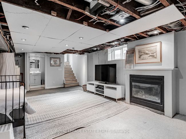48 Woodington Ave, House attached with 3 bedrooms, 2 bathrooms and 2 parking in Toronto ON | Image 20