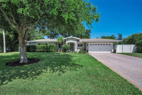 1732 Golf View Dr, BELLEAIR, FL, 33756-1560 | Card Image