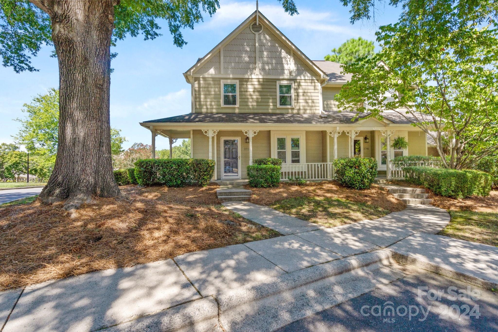 Von Thuringer Ct, Charlotte, NC 28210