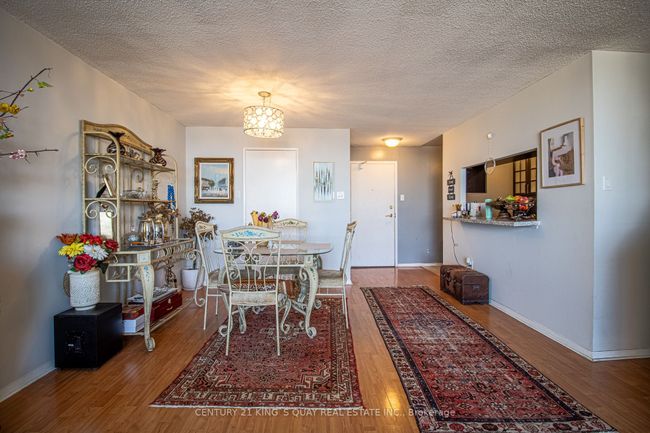 1911 - 4185 Shipp Dr, Condo with 2 bedrooms, 2 bathrooms and null parking in Mississauga ON | Image 6