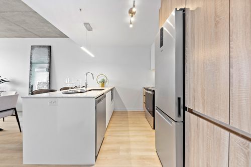 1214-625 Av De L'Équinoxe, Brossard, QC, J4Z0T9 | Card Image