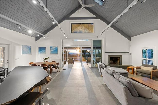 16886 Captiva Dr, House other with 5 bedrooms, 5 bathrooms and 4 parking in CAPTIVA FL | Image 8