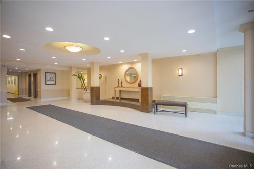apt-2w-410 E Broadway, Long Beach, NY, 11561-4402 | Card Image