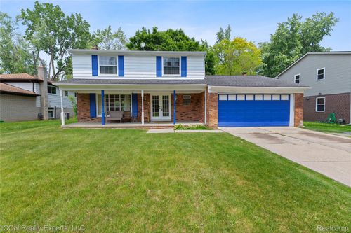 19800 Cherry Hill St, Southfield, MI, 48076-5318 | Card Image