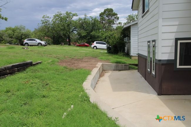 203 Spring St, House other with 4 bedrooms, 3 bathrooms and null parking in Lampasas TX | Image 25