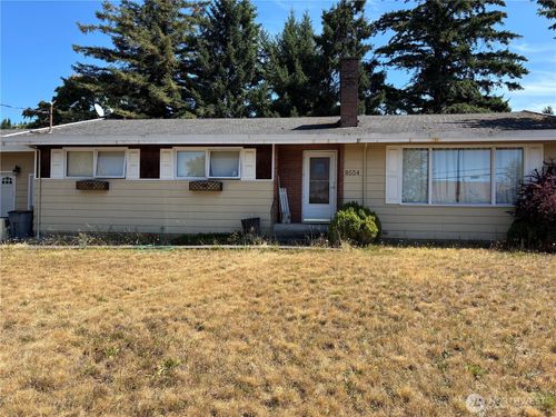 8554 Bender Rd, Lynden, WA, 98264-1041 | Card Image