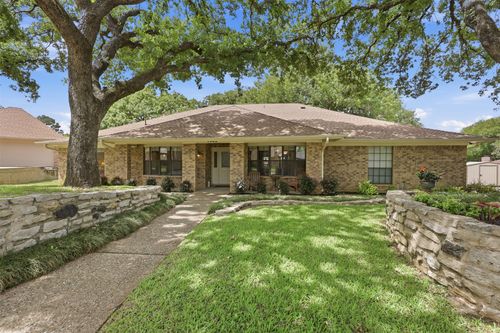 1902 Red Cypress Court, Arlington, TX, 76012 | Card Image