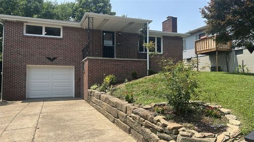 1735 Rebecca St, New Kensington, PA, 15068-4008 | Card Image