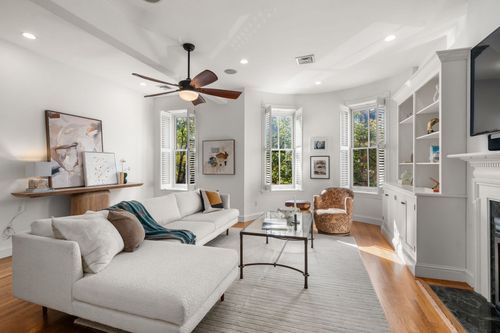 ph-85 Dartmouth St, Boston, MA, 02116 | Card Image