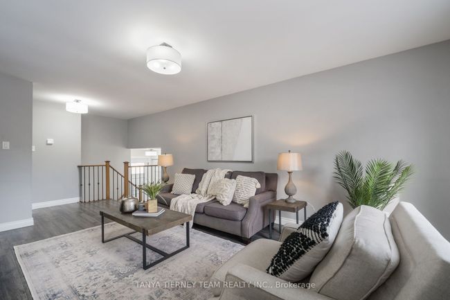 125 Guthrie Cres, House other with 3 bedrooms, 2 bathrooms and 4 parking in Whitby ON | Image 16