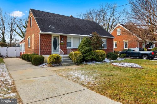 511 Queen St, WOODBURY, NJ, 08096-5715 | Card Image